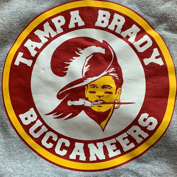 Tom Brady crewneck sweater Tampa Brady buccaneers XL - Picture 2 of 3